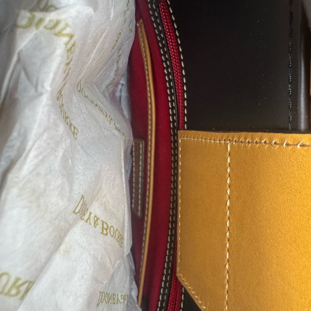 Dooney & Bourke Wexford leather Black and Brown Shoulder Bag Set - Picture 10 of 12